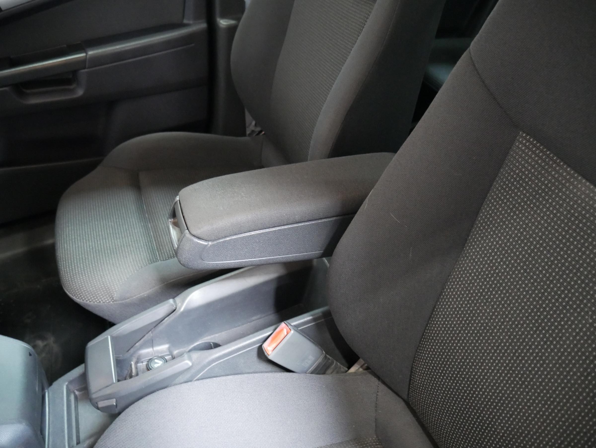 Opel Zafira, 2013 - pohled č. 16