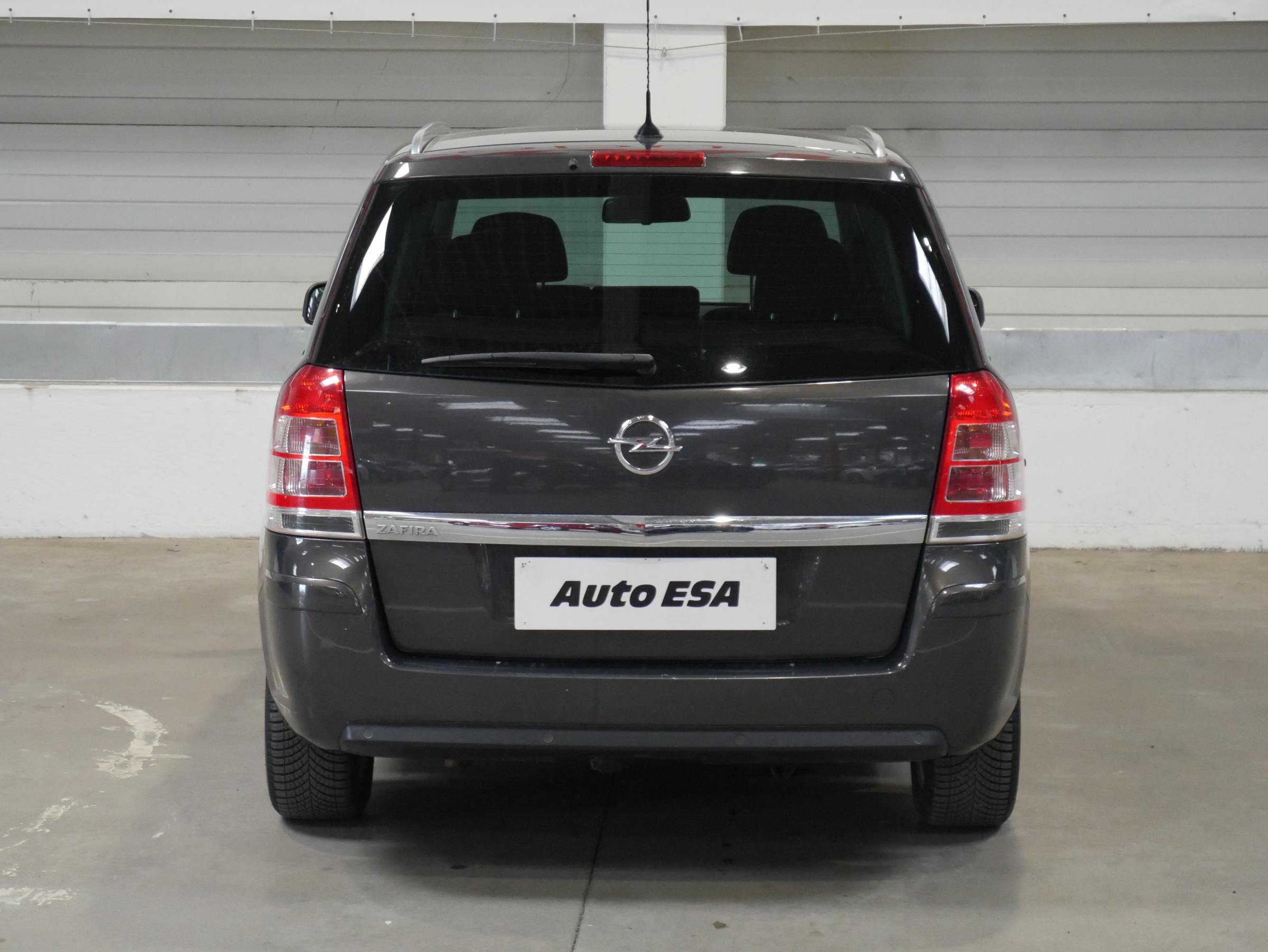 Opel Zafira, 2013 - pohled č. 5