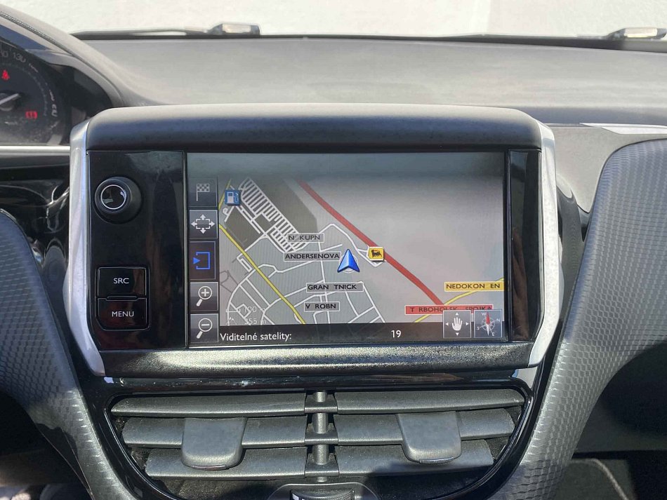 Peugeot 2008 1.2PT Crossway