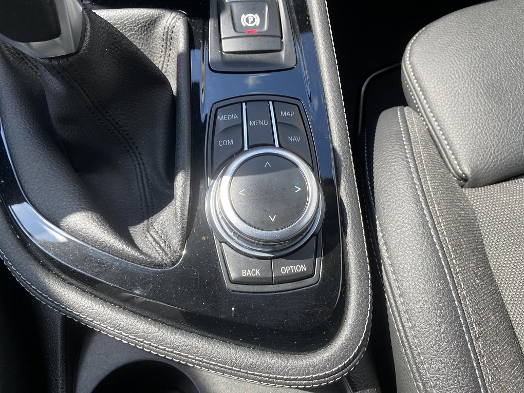 BMW Řada 2 1.5i 