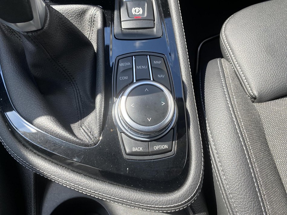 BMW Řada 2 1.5i 