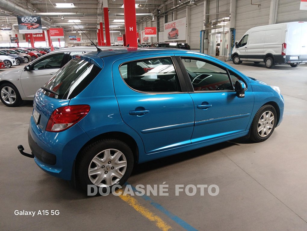 Peugeot 207 1.4i 