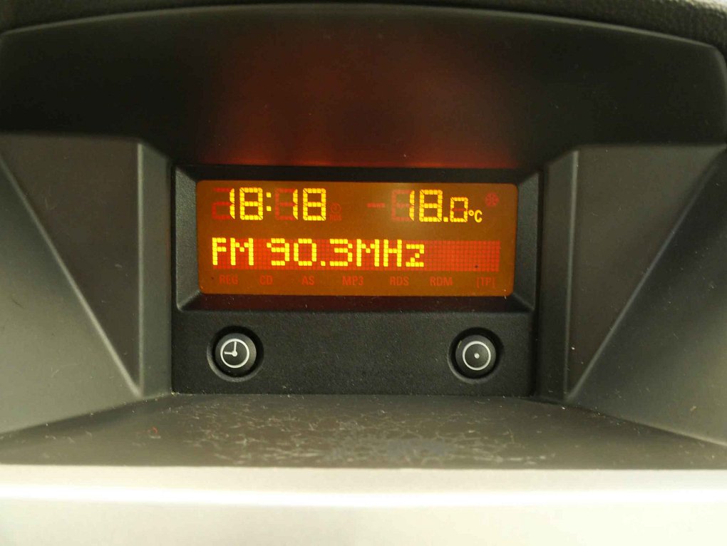 Opel Zafira 1.6i  7 míst