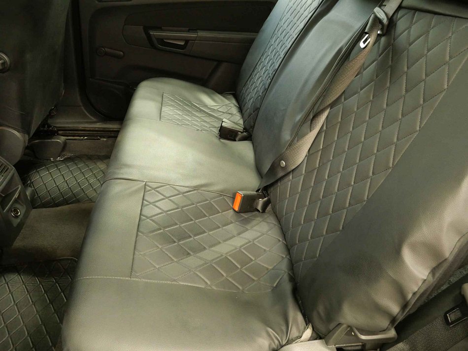 Opel Zafira 1.6i  7 míst