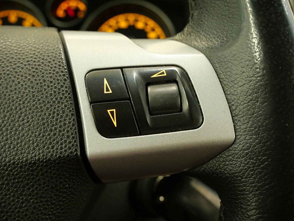 Opel Zafira 1.6i  7 míst