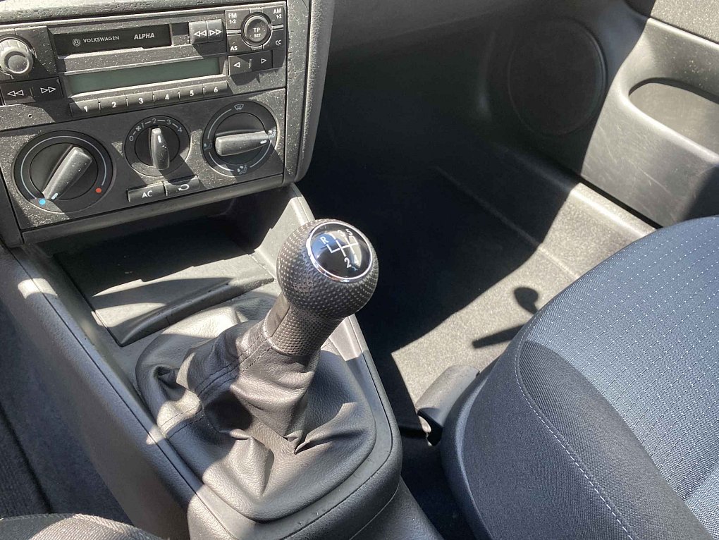 Volkswagen Golf 1.4 16V  IV