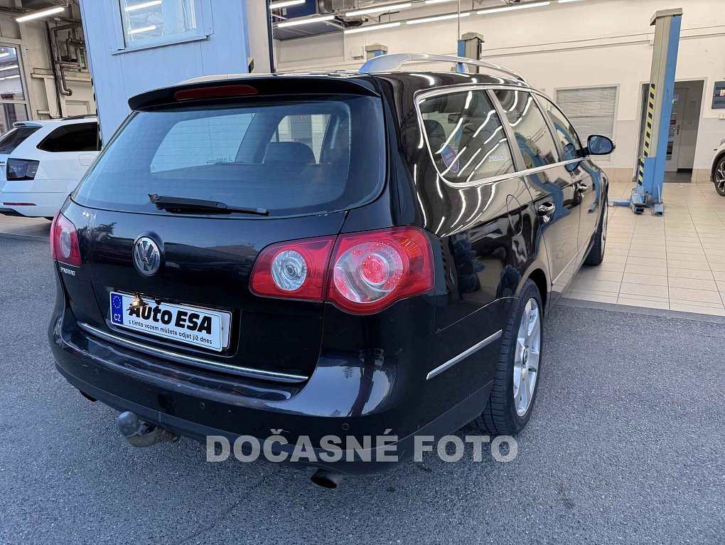 Volkswagen Passat 3.2FSi 