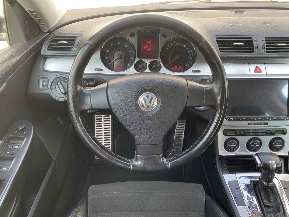Volkswagen Passat 3.2FSi  4x4