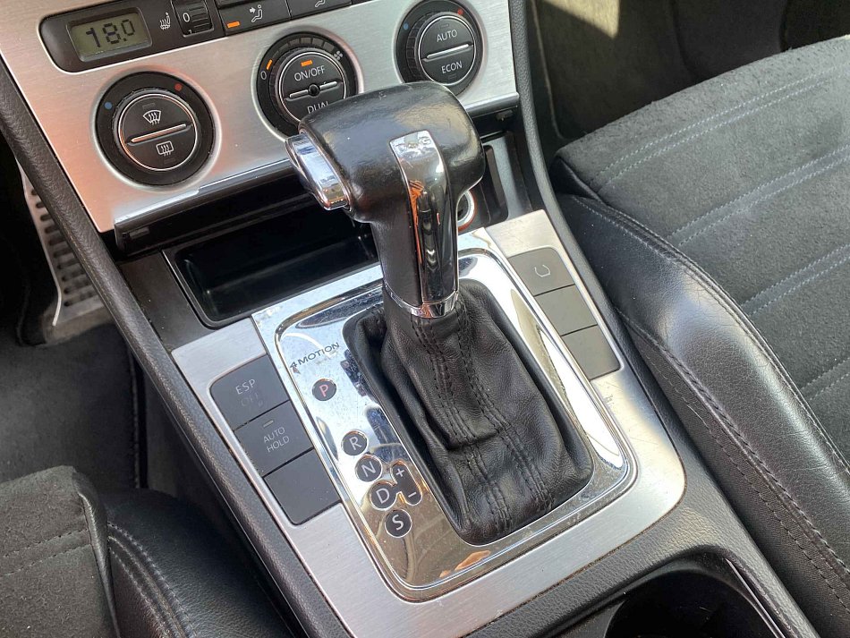 Volkswagen Passat 3.2FSi  4x4