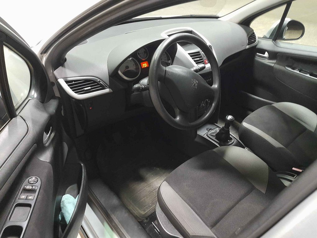 Peugeot 207 1.4 