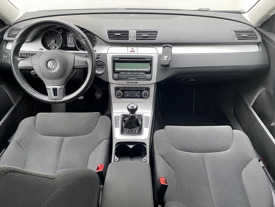 Volkswagen Passat 1.6i Comfortline
