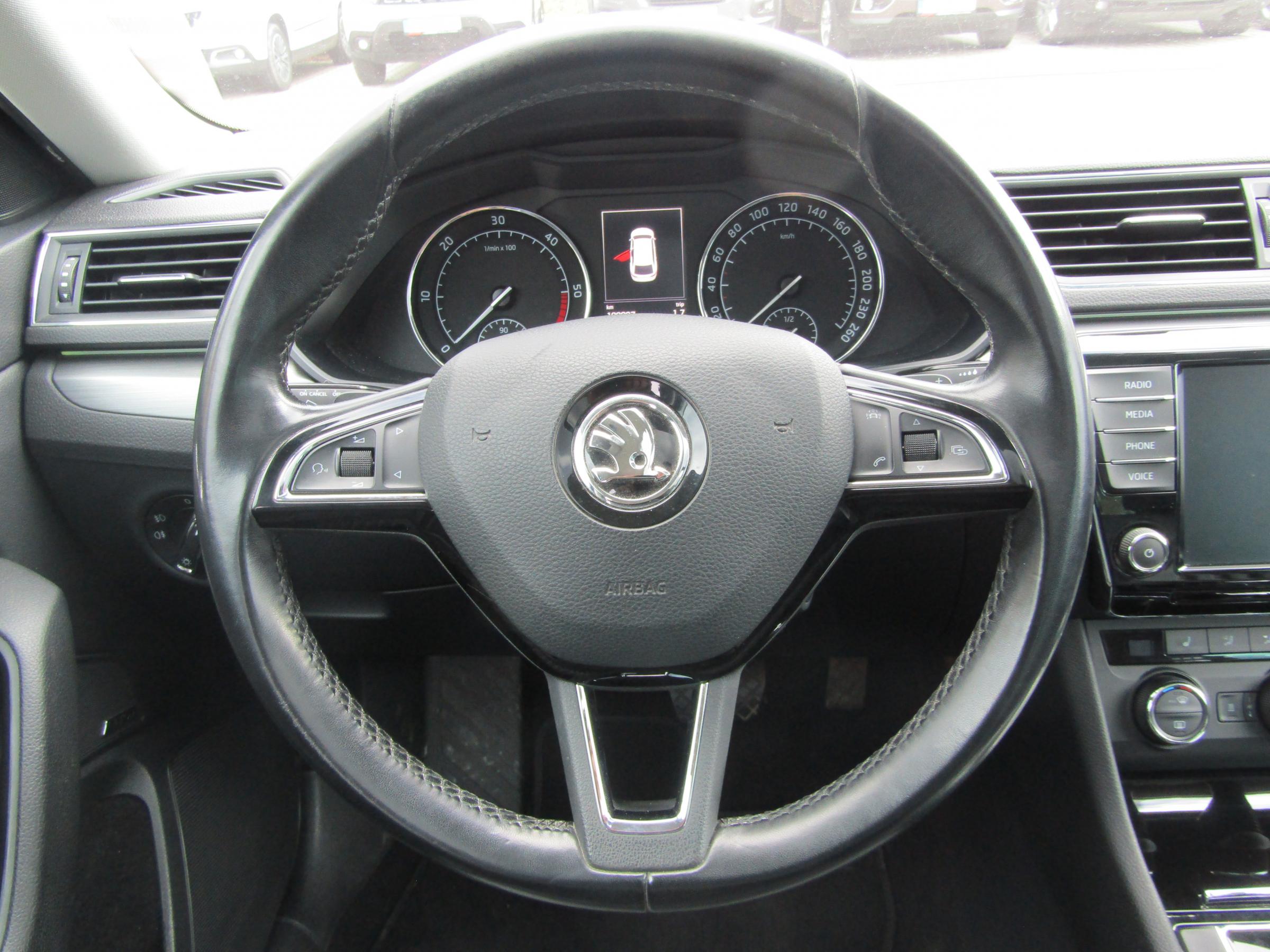 Škoda Superb III, 2016 - pohled č. 11