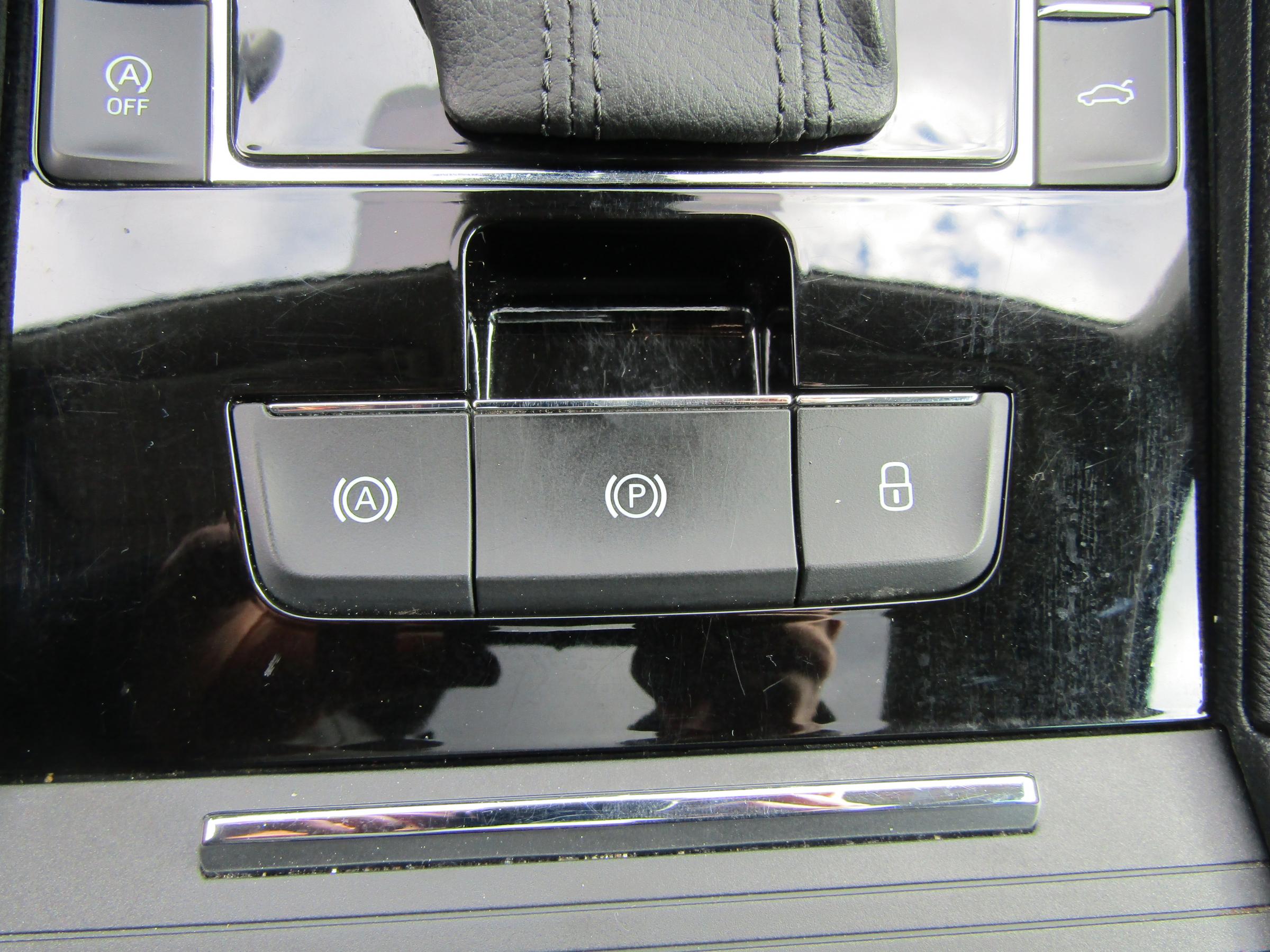 Škoda Superb III, 2016 - pohled č. 15