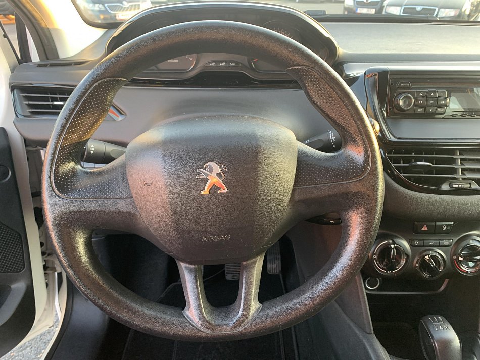 Peugeot 208 1.0 i 