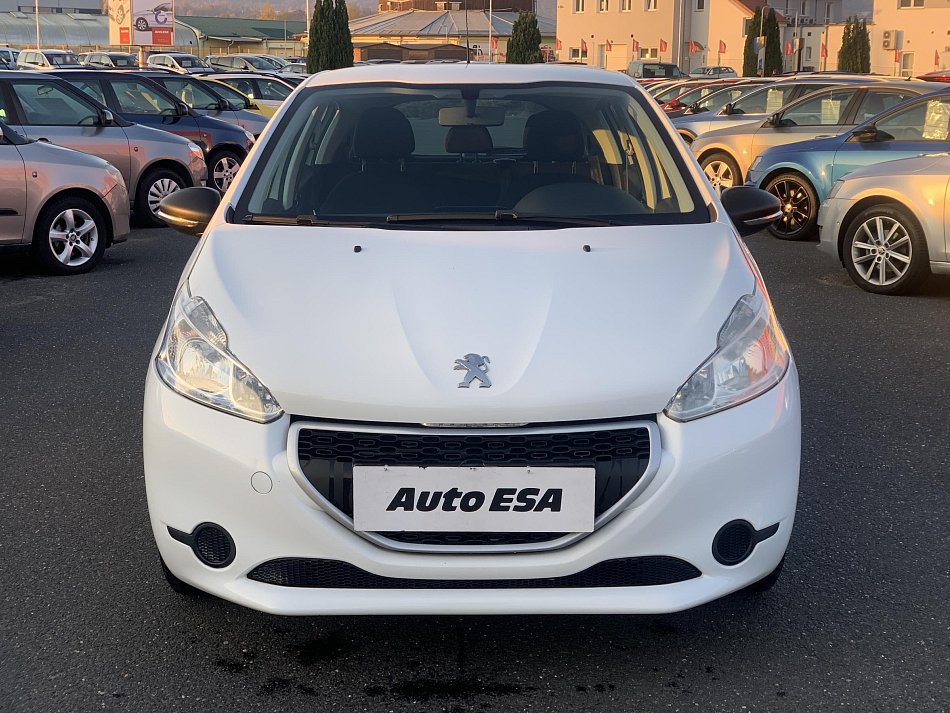 Peugeot 208 1.0 i 