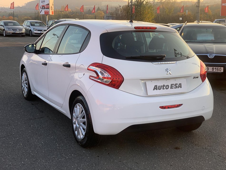 Peugeot 208 1.0 i 