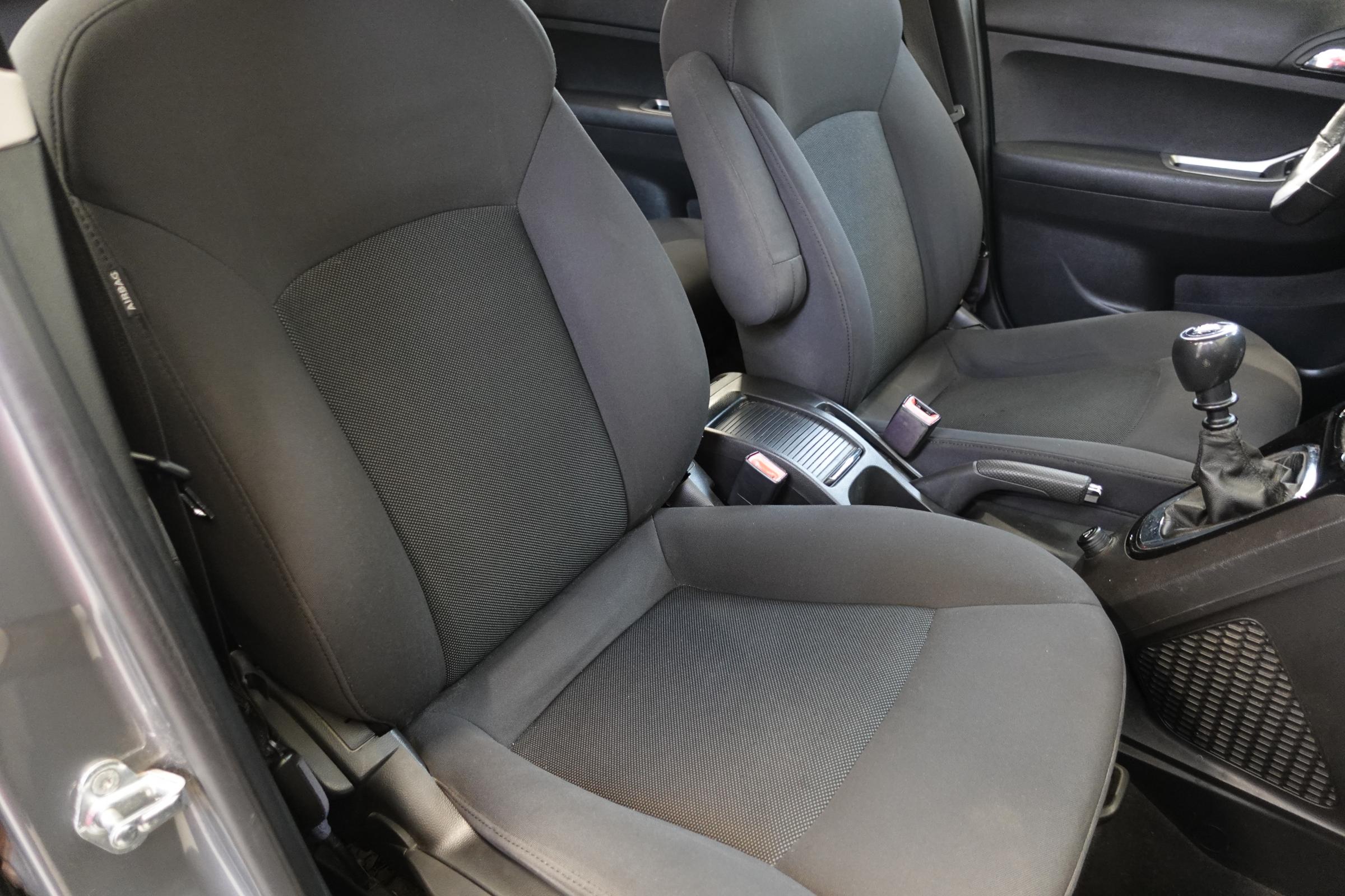 Chevrolet Orlando, 2011 - pohled č. 12