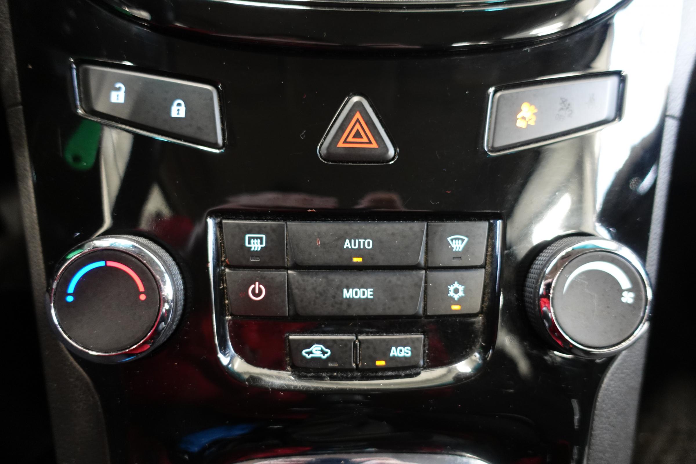 Chevrolet Orlando, 2011 - pohled č. 20