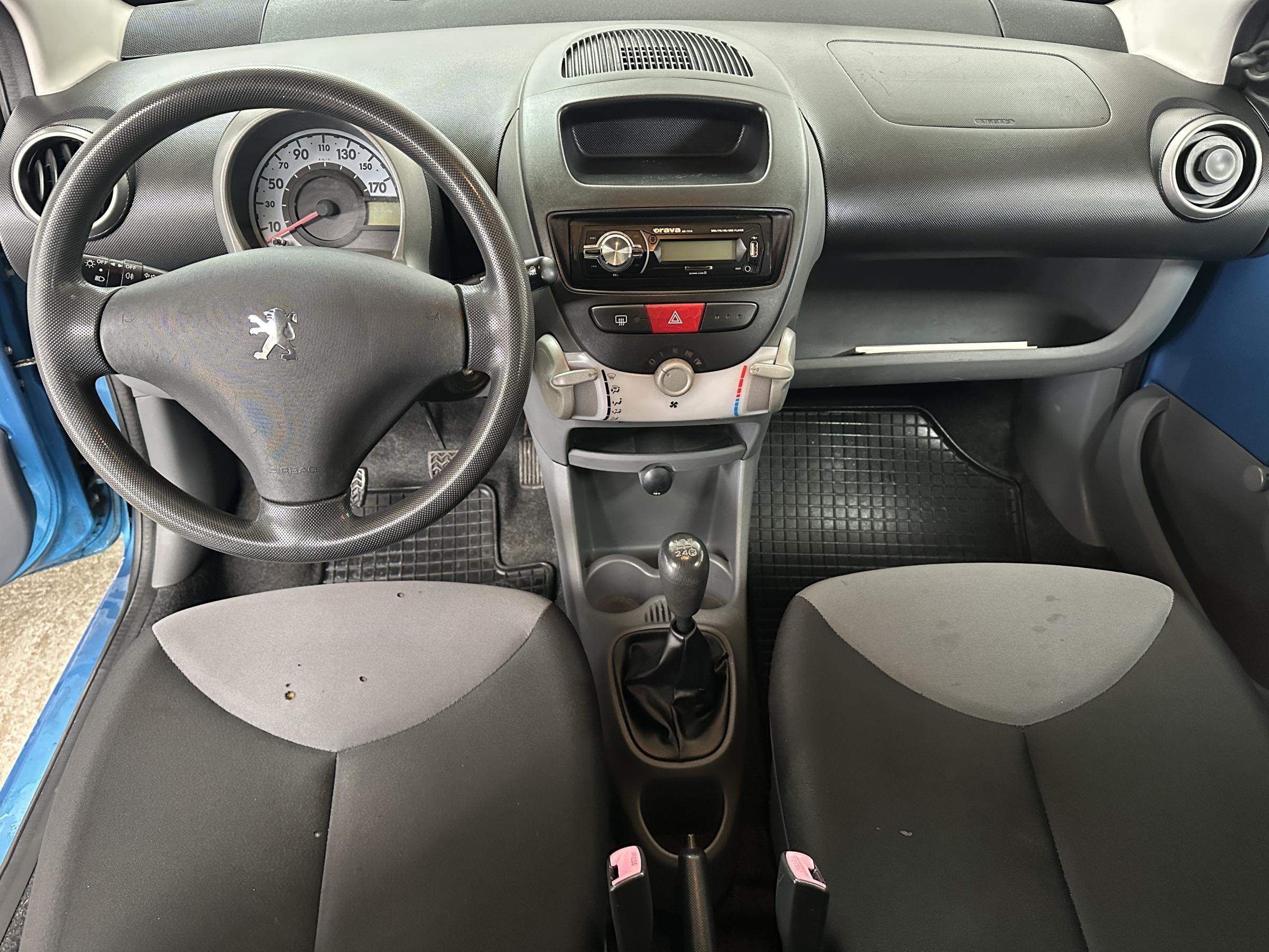 Peugeot 107, 2006 - pohled č. 8