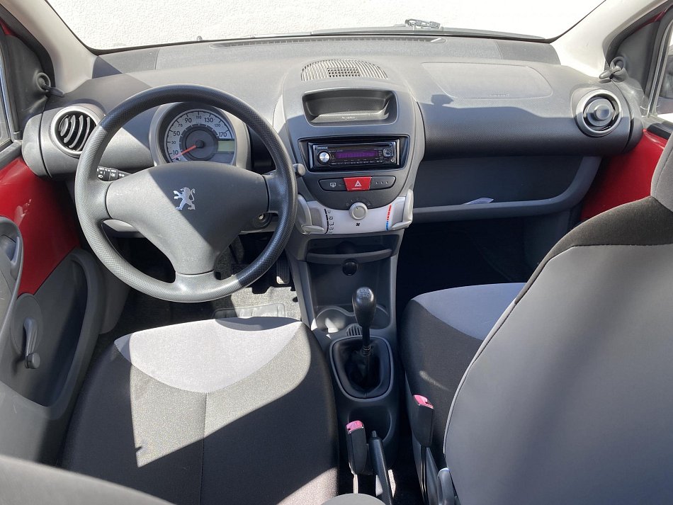Peugeot 107 1.0i 