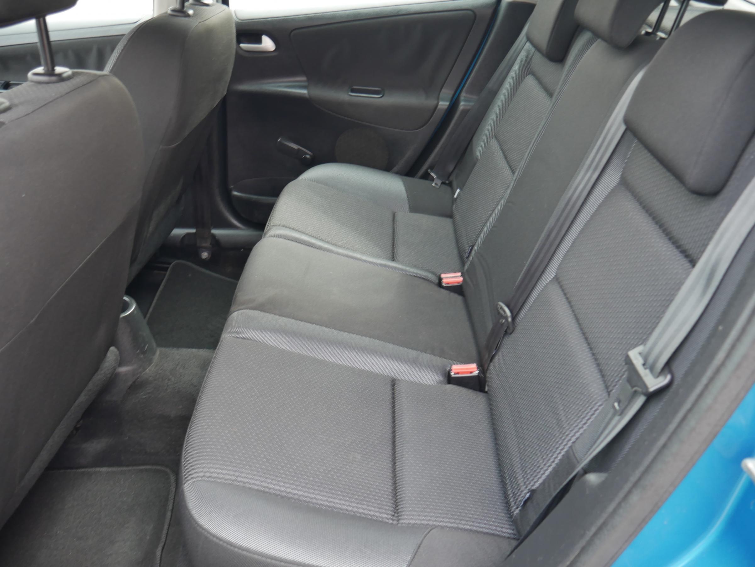 Peugeot 207, 2011 - pohled č. 10