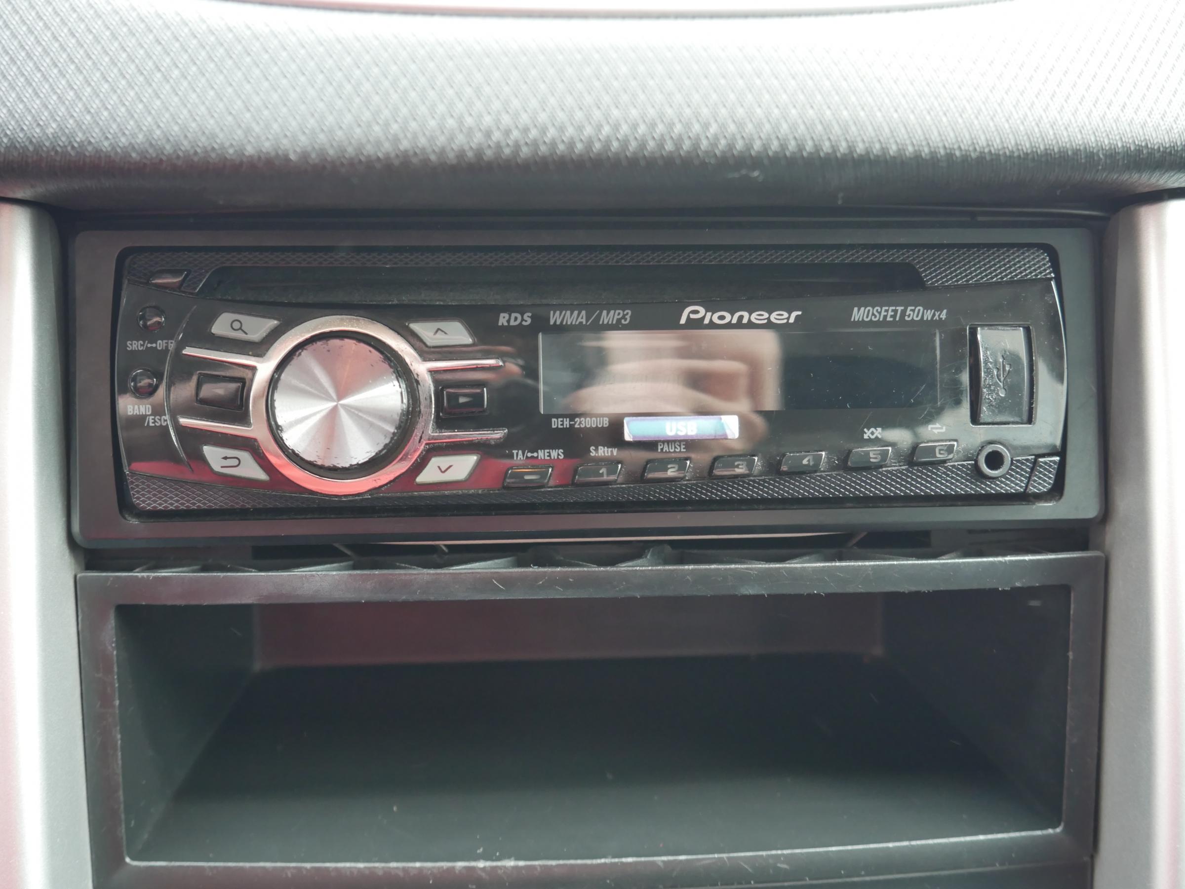 Peugeot 207, 2011 - pohled č. 11