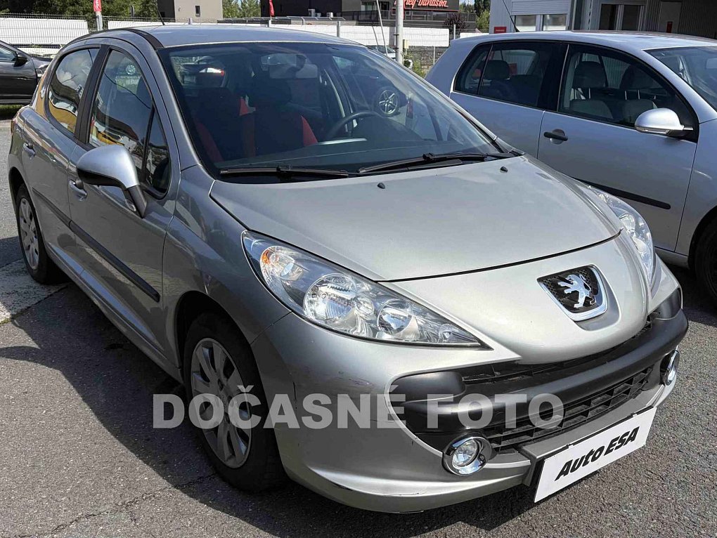 Peugeot 207 1.4i 