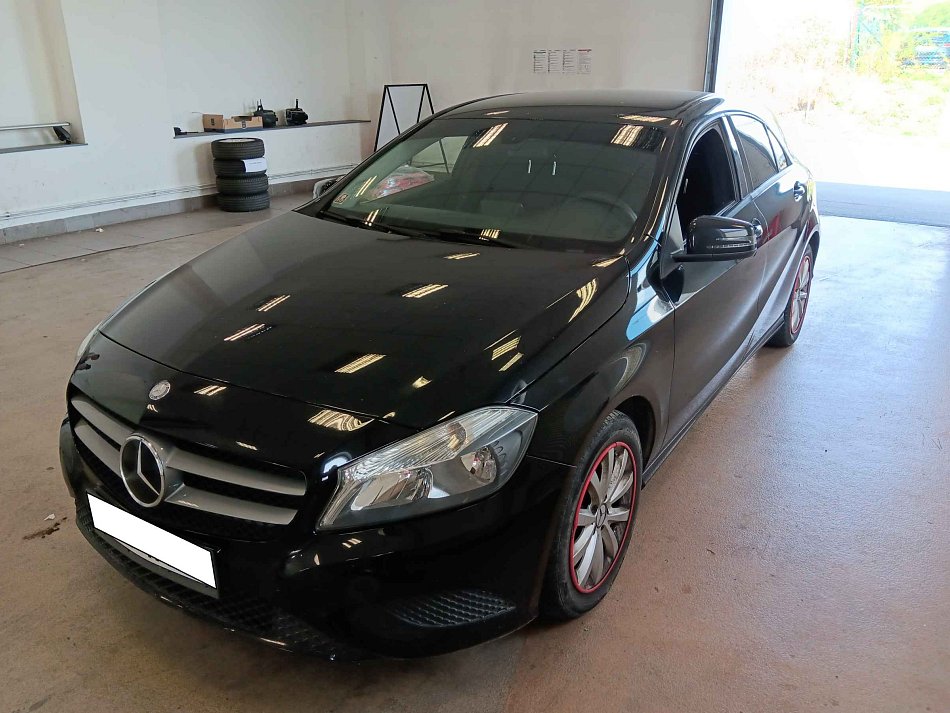 Mercedes-Benz Třída A 1.6i 