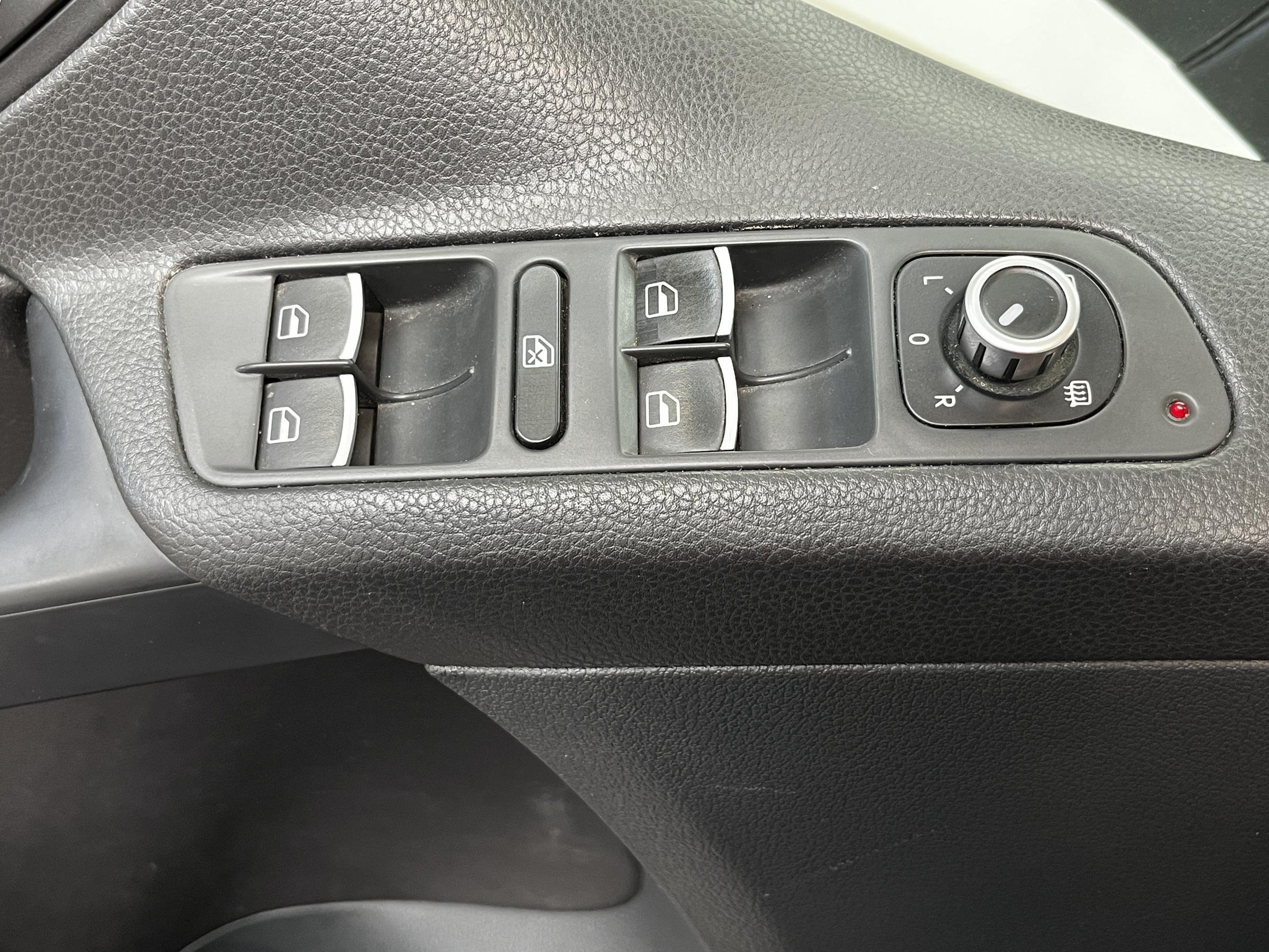 Volkswagen Tiguan, 2013 - pohled č. 20