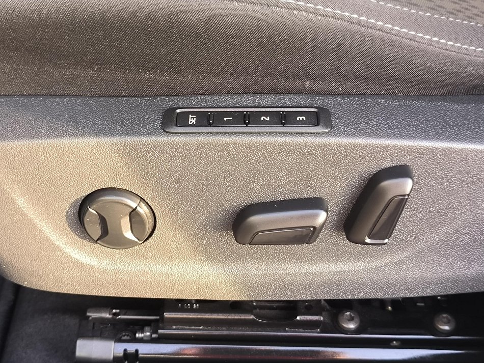 Škoda Octavia IV 2.0 TDI Style