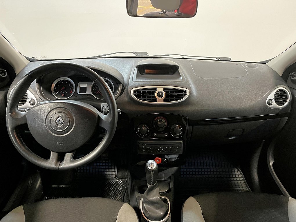 Renault Clio 1.2i 