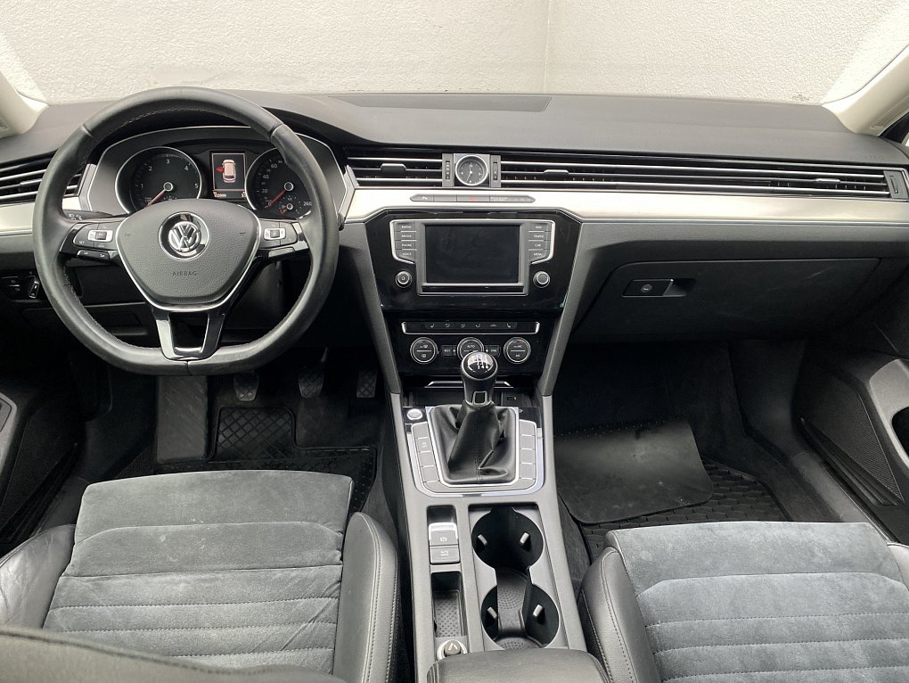 Volkswagen Passat 2.0 TDi Highline
