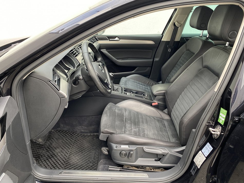 Volkswagen Passat 2.0 TDi Highline