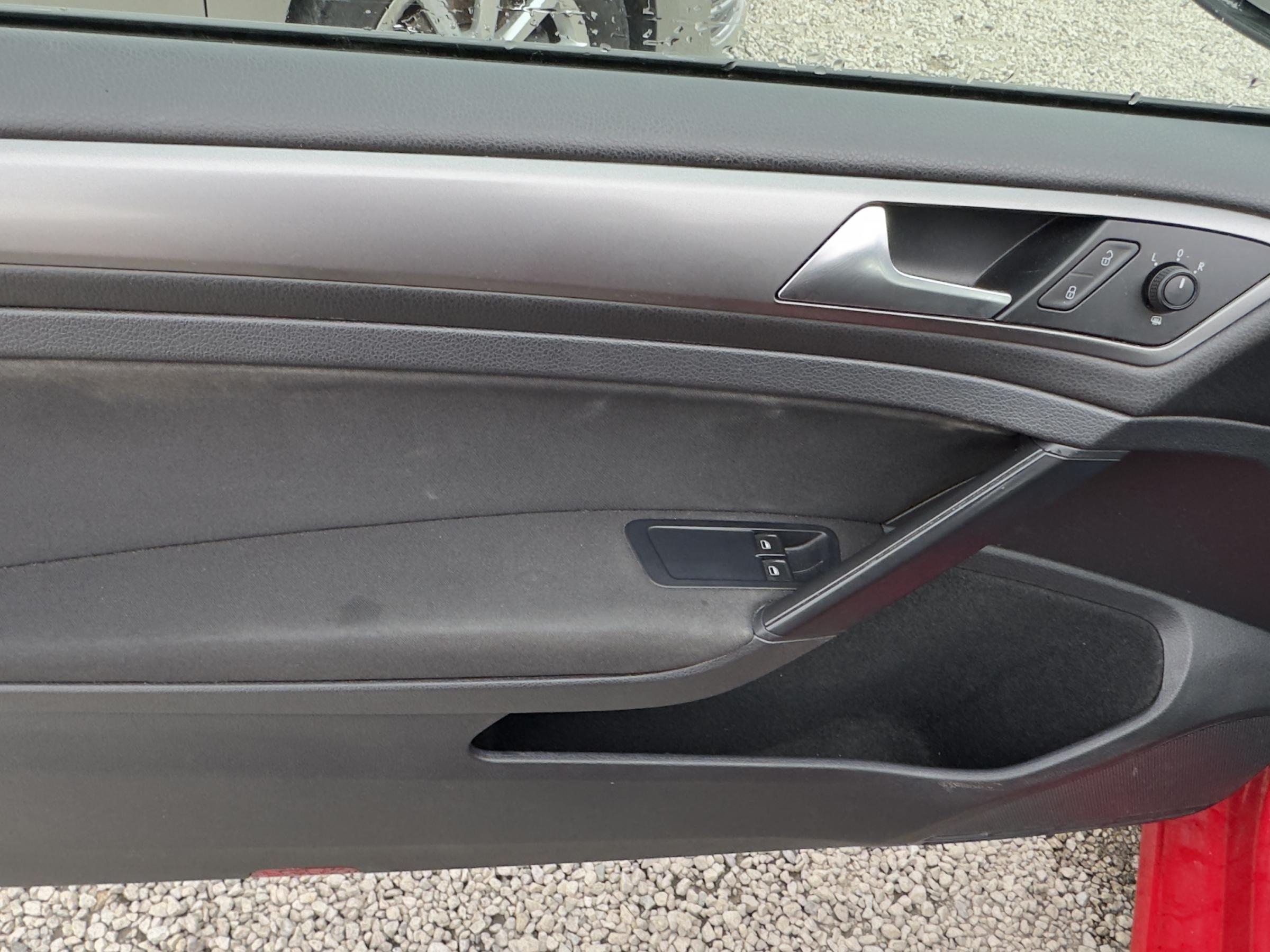 Volkswagen Golf, 2013 - pohled č. 13