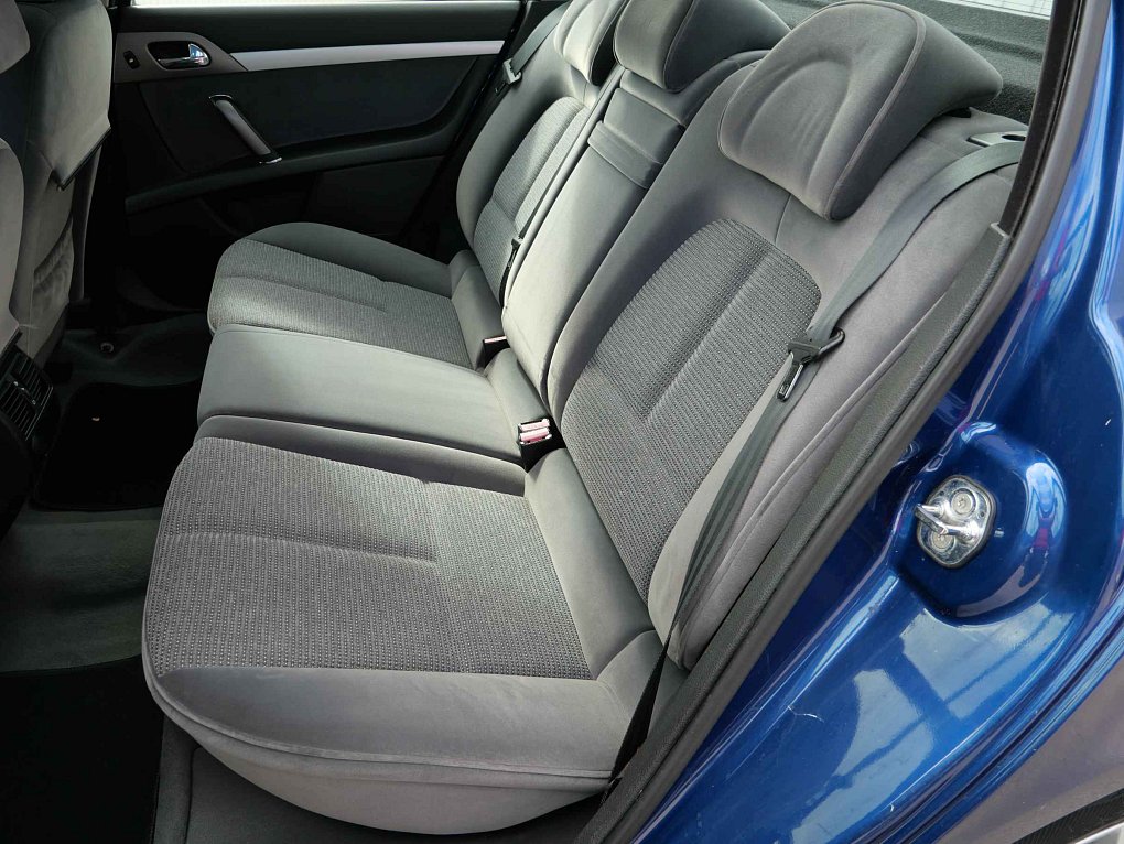 Peugeot 407 1.8i 16V 