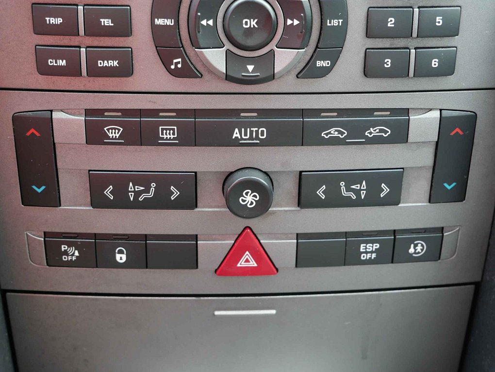 Peugeot 407 1.8i 16V 