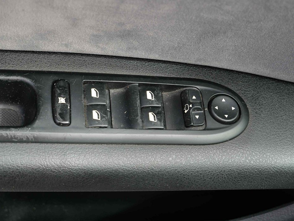 Peugeot 407 1.8i 16V 