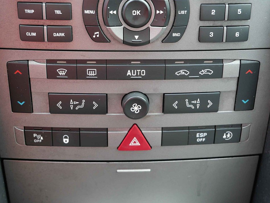 Peugeot 407 1.8i 16V 