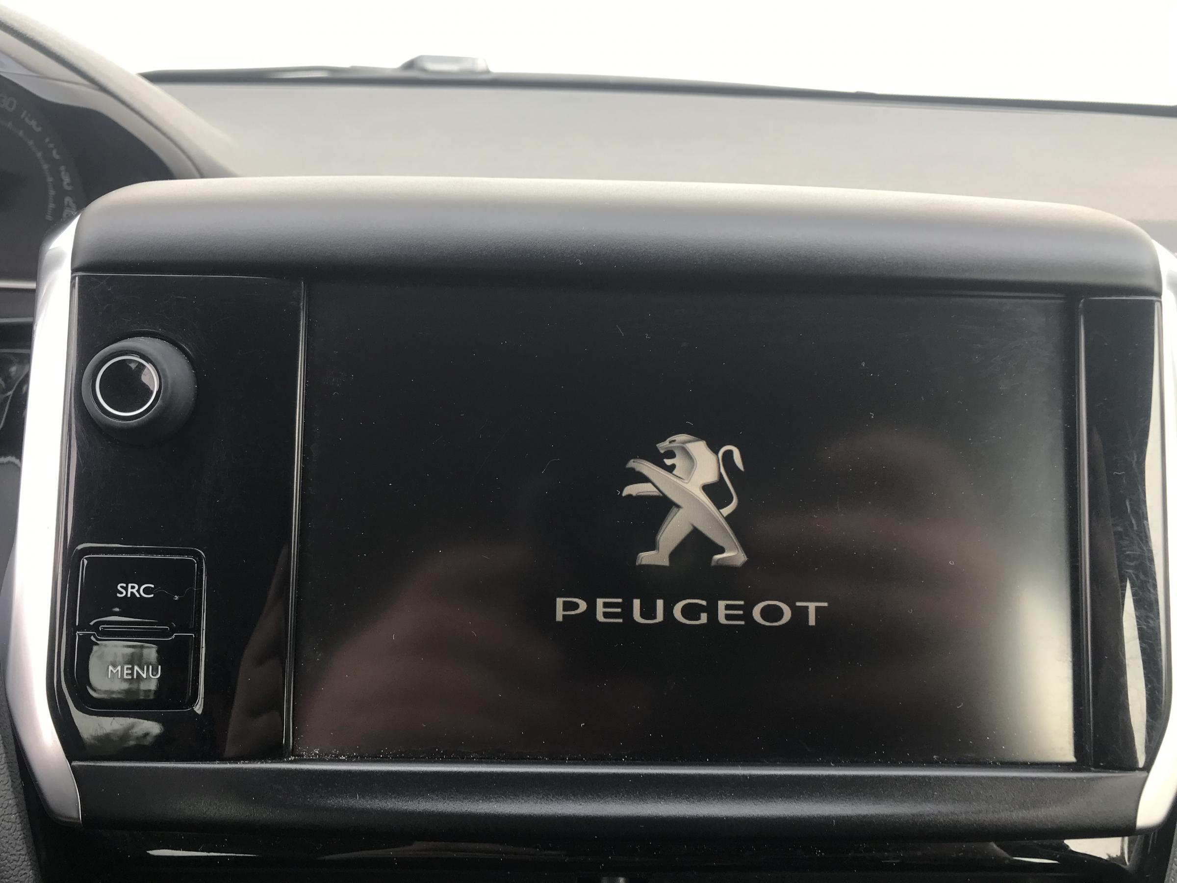 Peugeot 208, 2016 - pohled č. 16