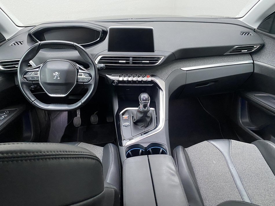 Peugeot 5008 1.2PT Allure