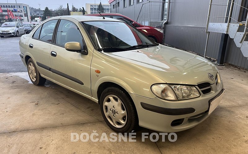 Nissan Almera 1.5i 