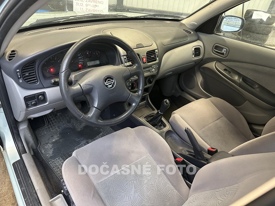 Nissan Almera 1.5i 
