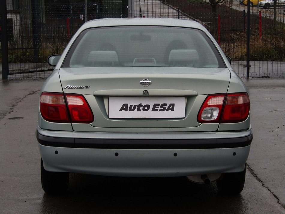Nissan Almera 1.5i 