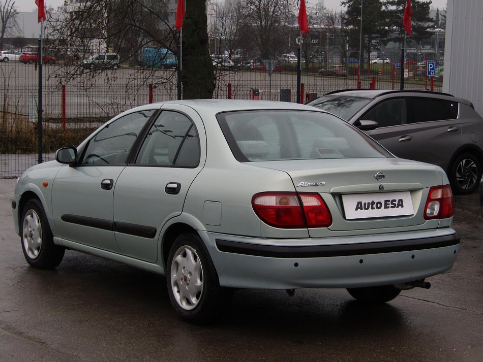 Nissan Almera 1.5i 