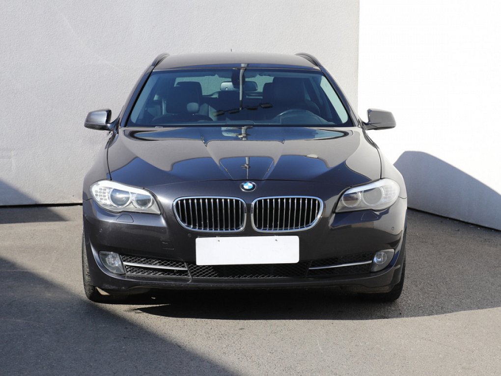 BMW Řada 5 530d 