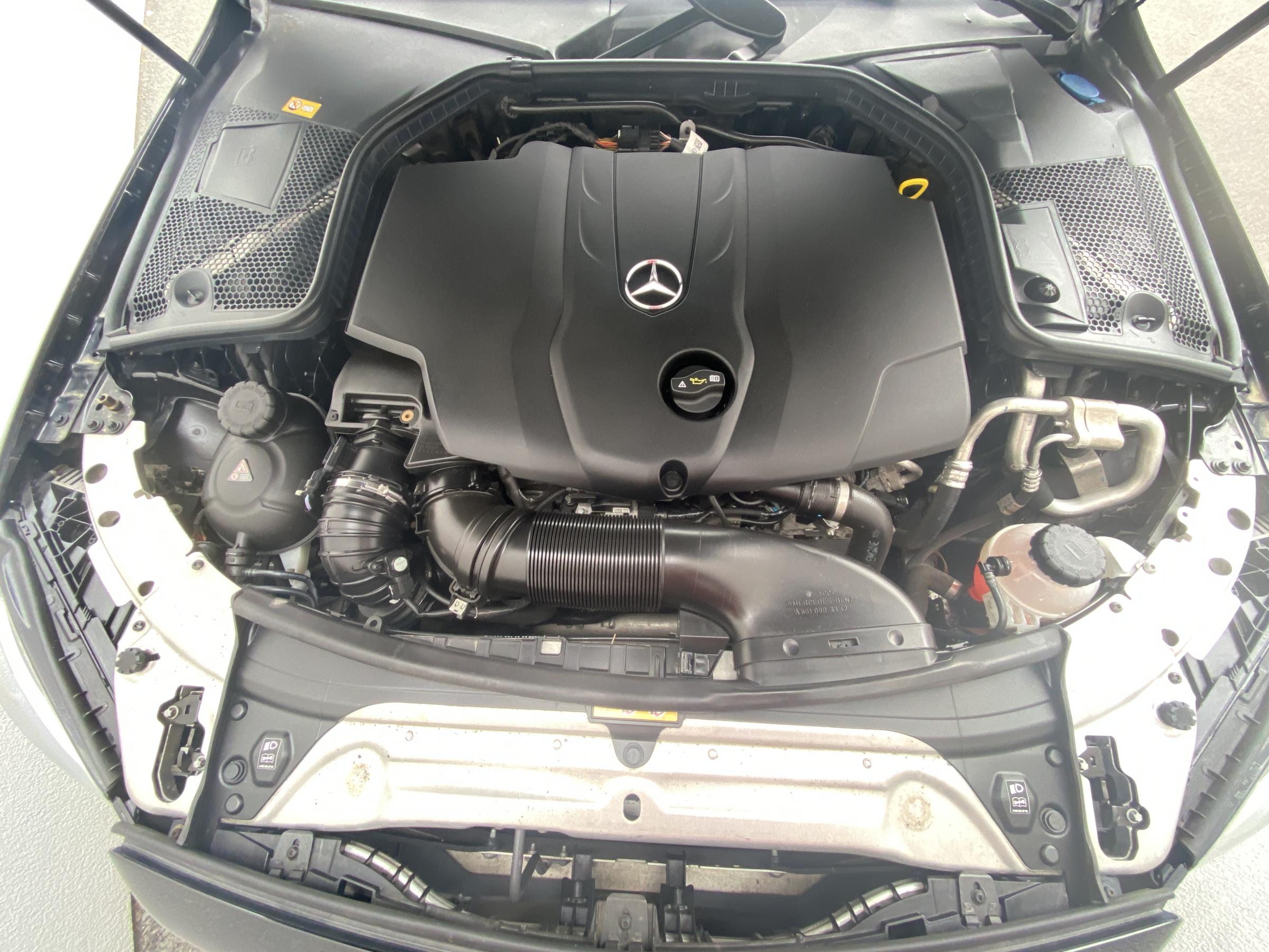 Mercedes-Benz Třída C, 2016 - pohled č. 8