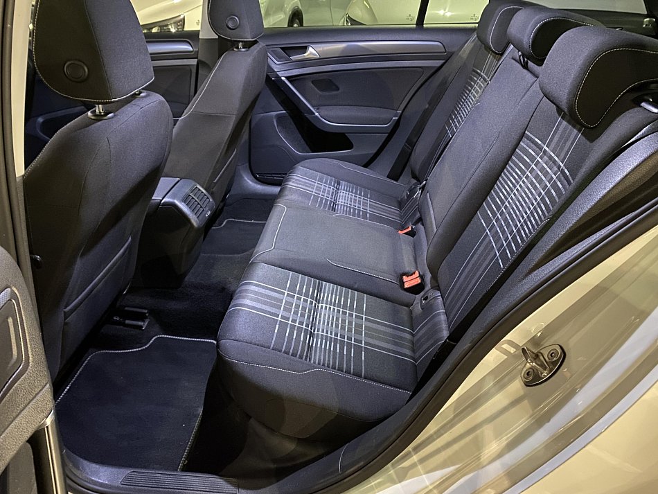 Volkswagen Golf 1.2 TSi Lounge