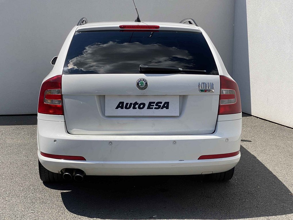 Škoda Octavia II 2.0 TFSi RS