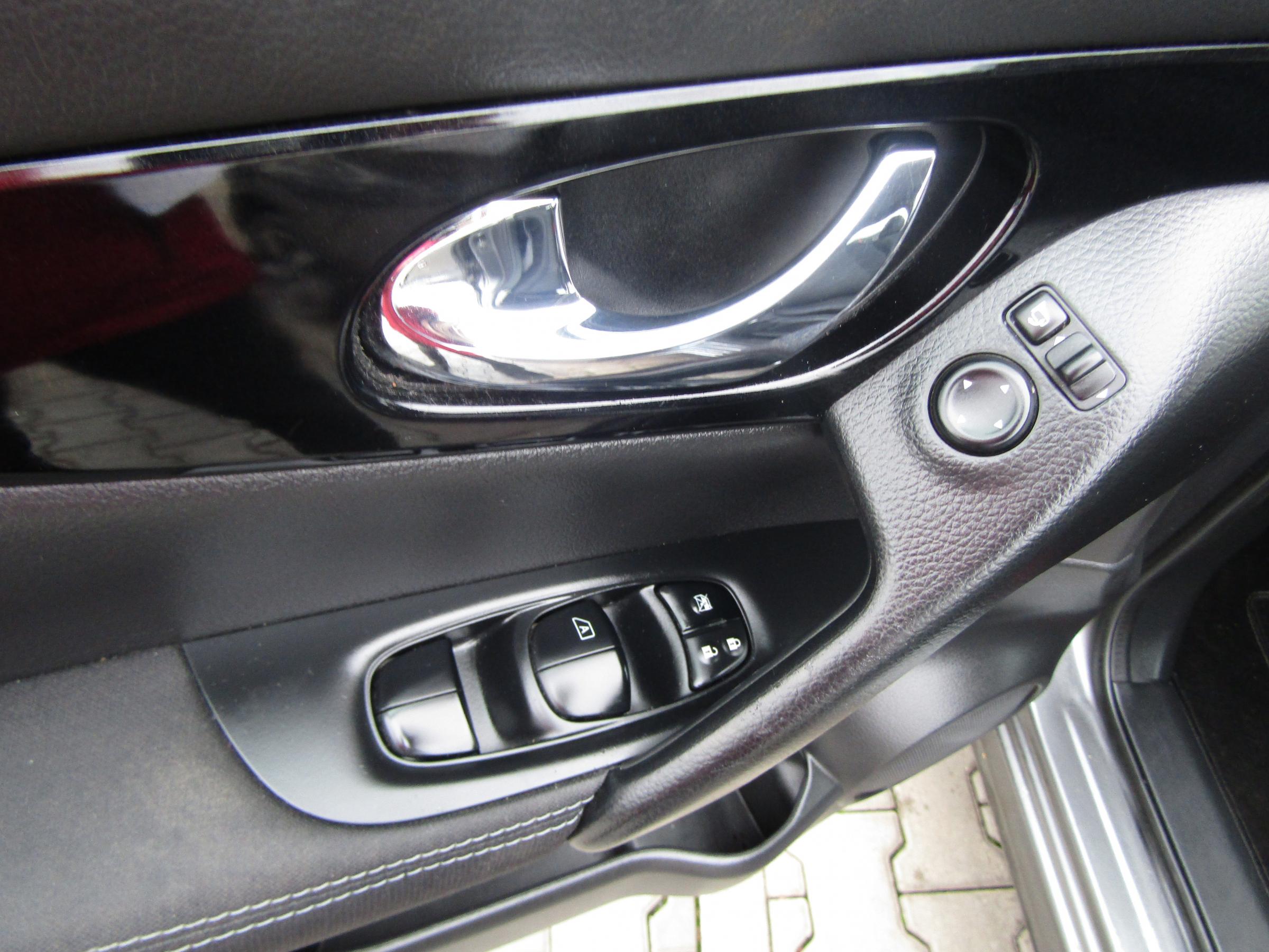 Nissan Qashqai, 2016 - pohled č. 11