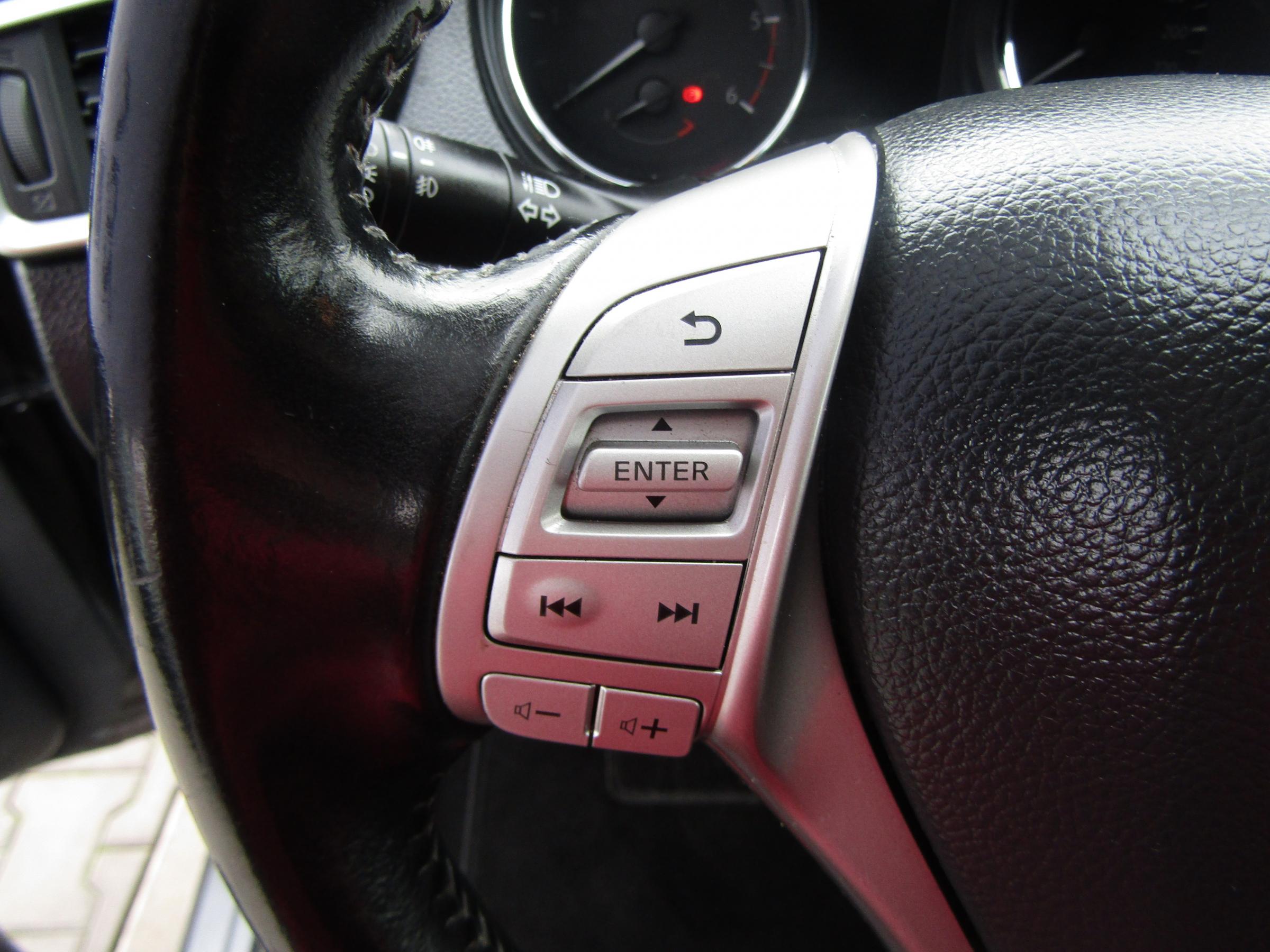 Nissan Qashqai, 2016 - pohled č. 13